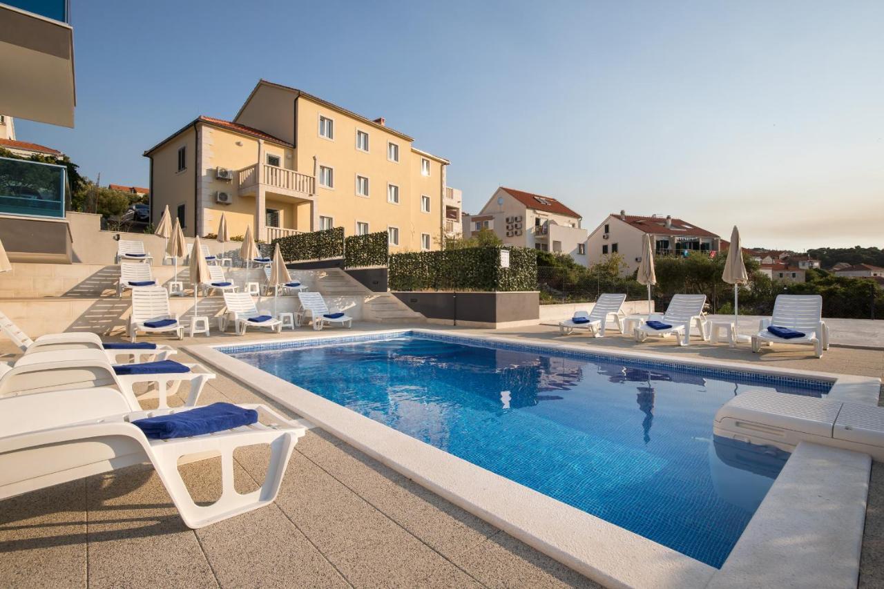פוסטיר Apartments Blueview מראה חיצוני תמונה