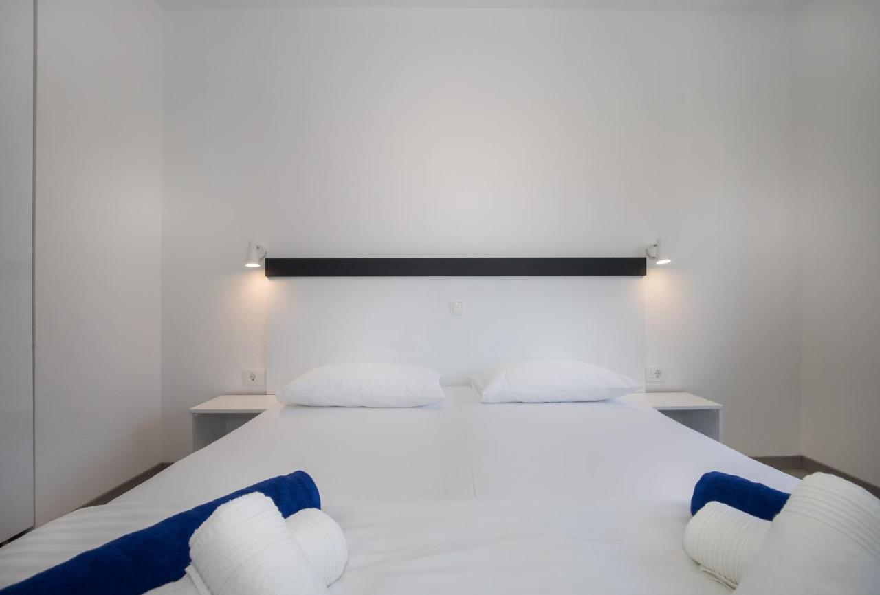 פוסטיר Apartments Blueview מראה חיצוני תמונה