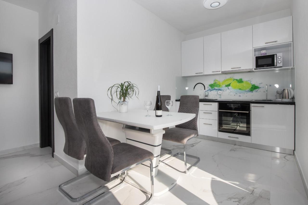 פוסטיר Apartments Blueview מראה חיצוני תמונה