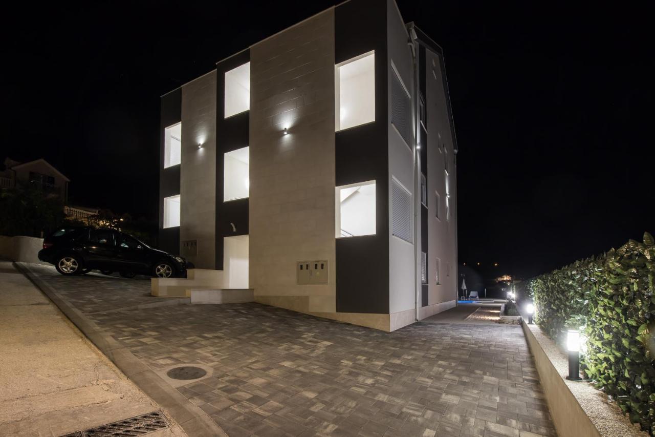 פוסטיר Apartments Blueview מראה חיצוני תמונה