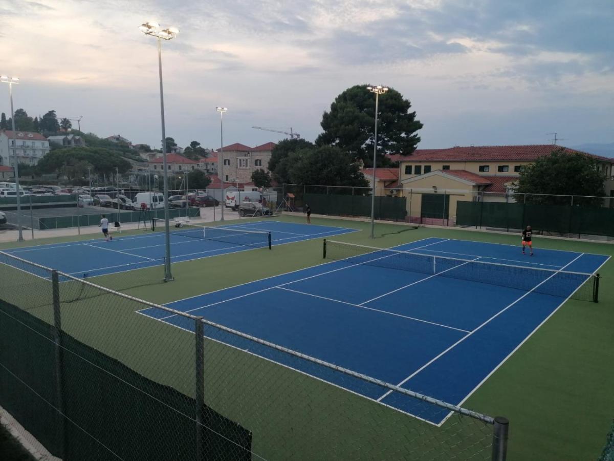 פוסטיר Apartments Blueview מראה חיצוני תמונה